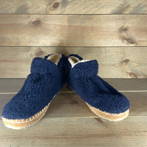 Ll Bean Womens size 9 shoes blue slip on cozy fleece pile comfort slippers - Picture 5 of 8